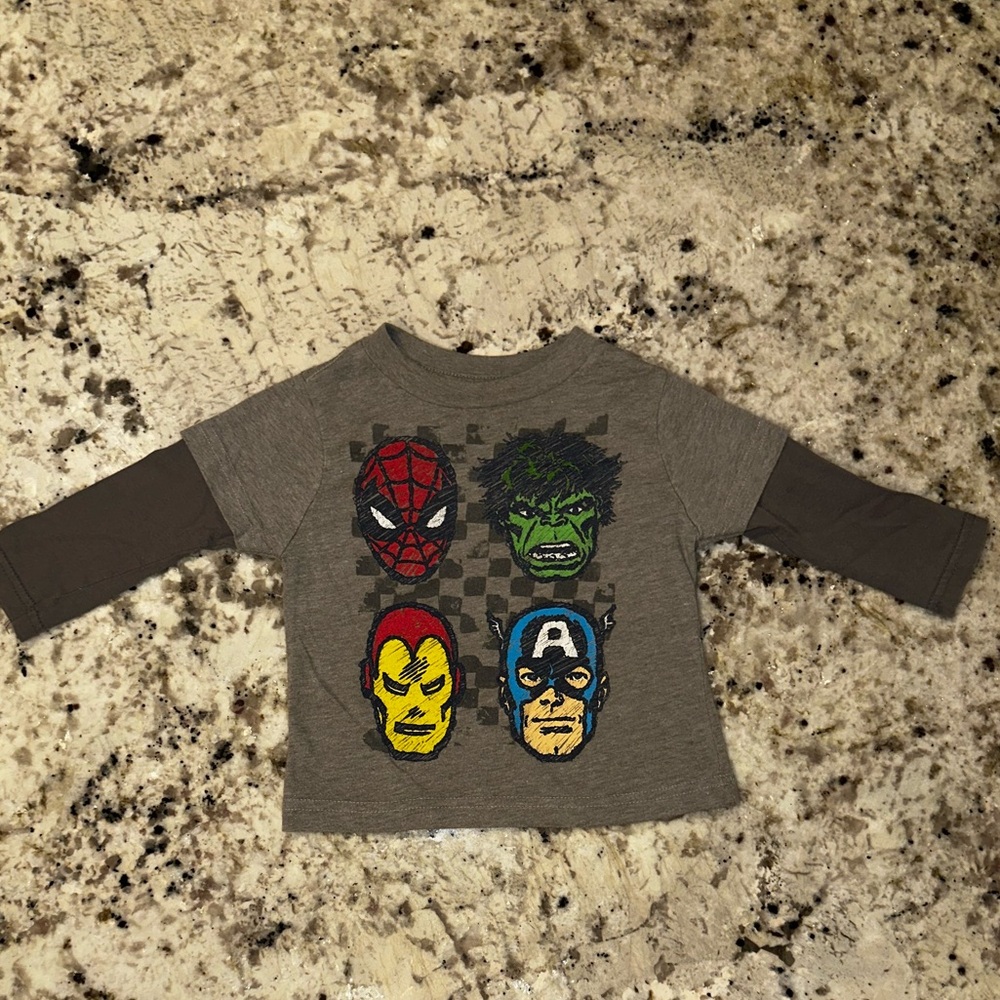 *GENTLY WORN* Marvel 12 M Long Sleeve Tee